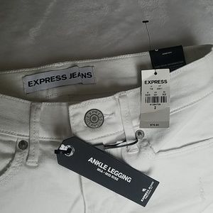 EXPRESS MIA ANKLE LEGGING MID RISE SIZE 2 W/ TAGS!
